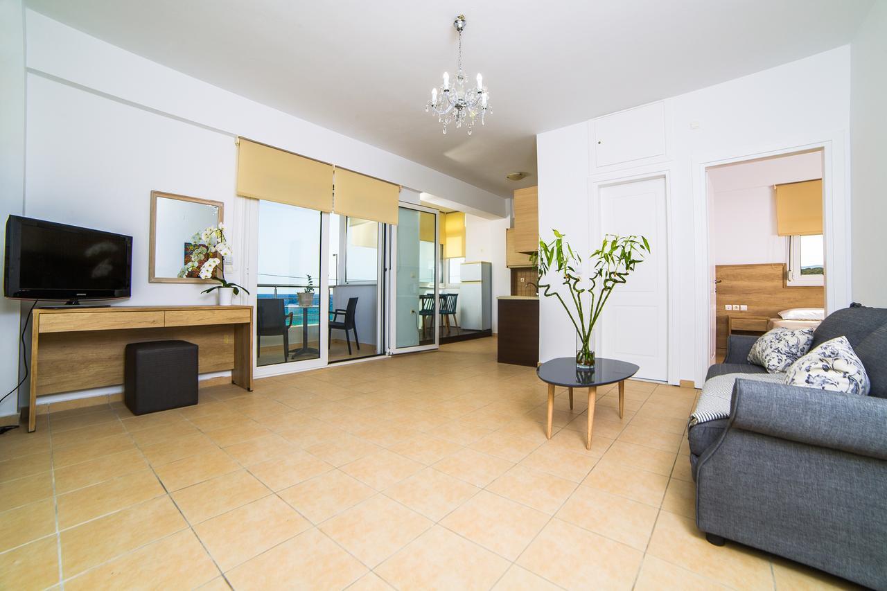 Koutouloufari Eva Apartments מראה חיצוני תמונה